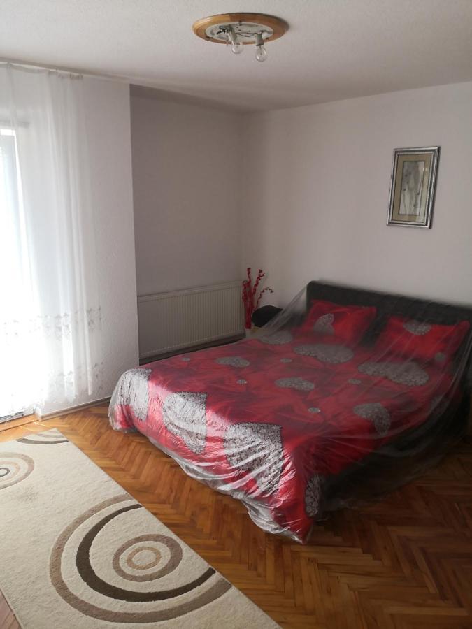 Apartman Sana Lux Leilighet Sanski Most Eksteriør bilde